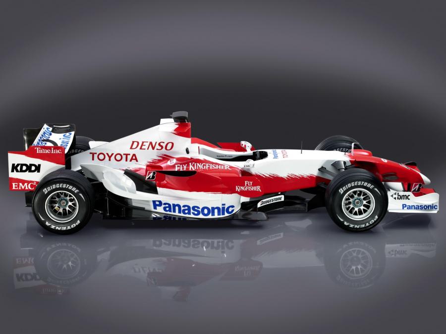  Toyota TF107 2007 года  (фото 8 из 31)